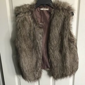 Fur vest